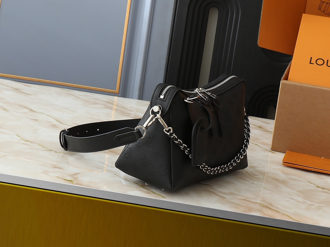 Chic & Stylish Bags