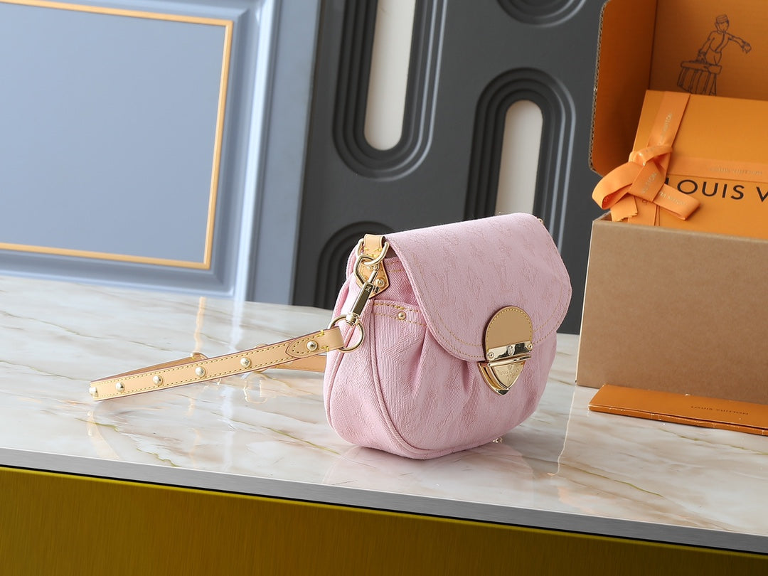 Chic & Stylish Bags