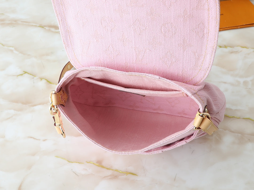 Chic & Stylish Bags