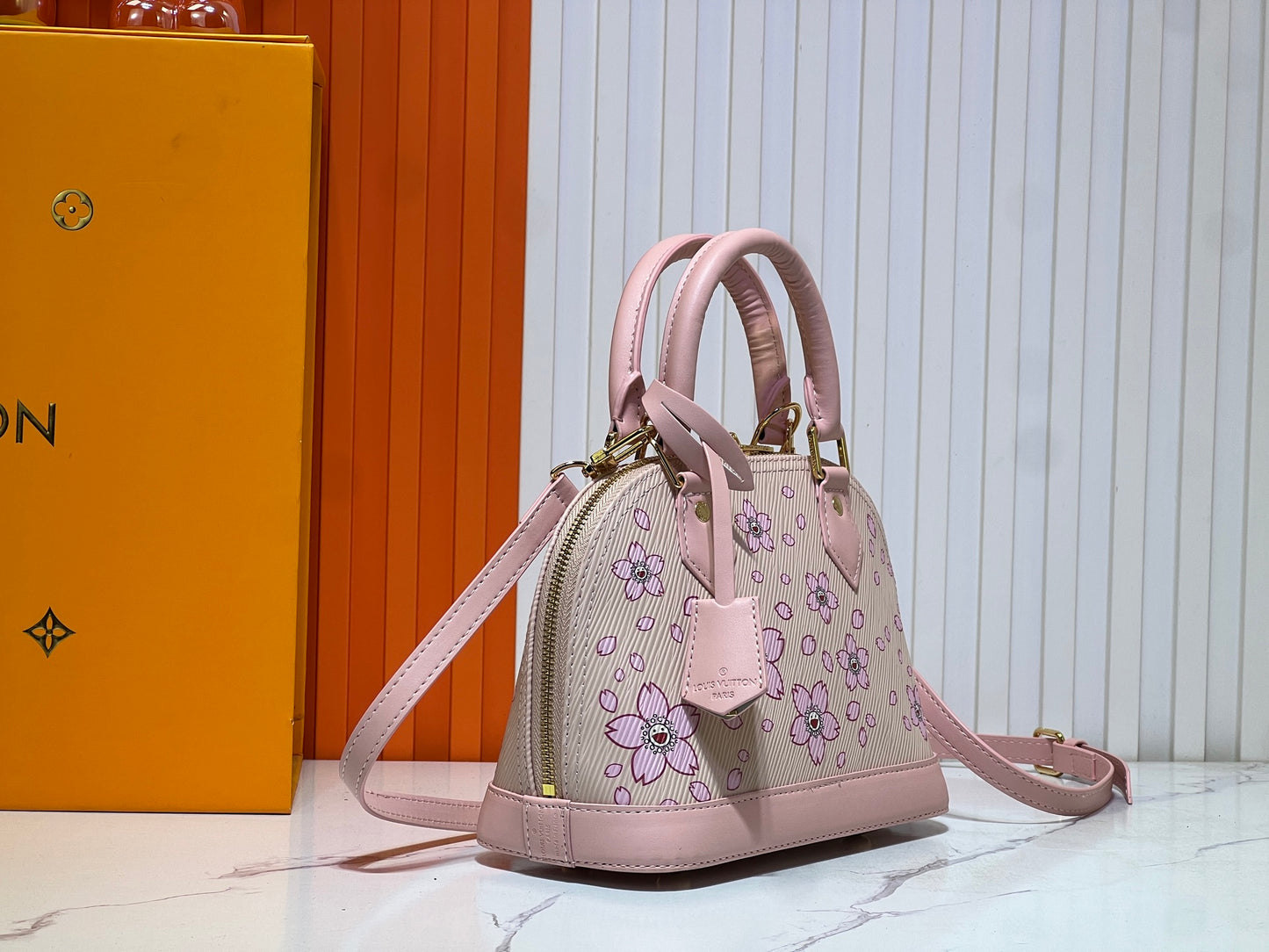 Chic & Stylish Bags