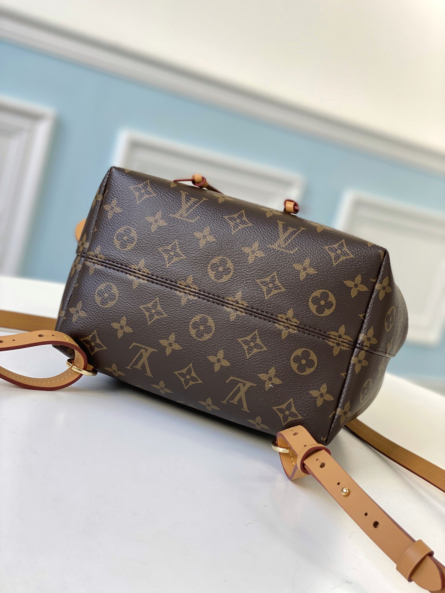 Chic & Stylish Bags