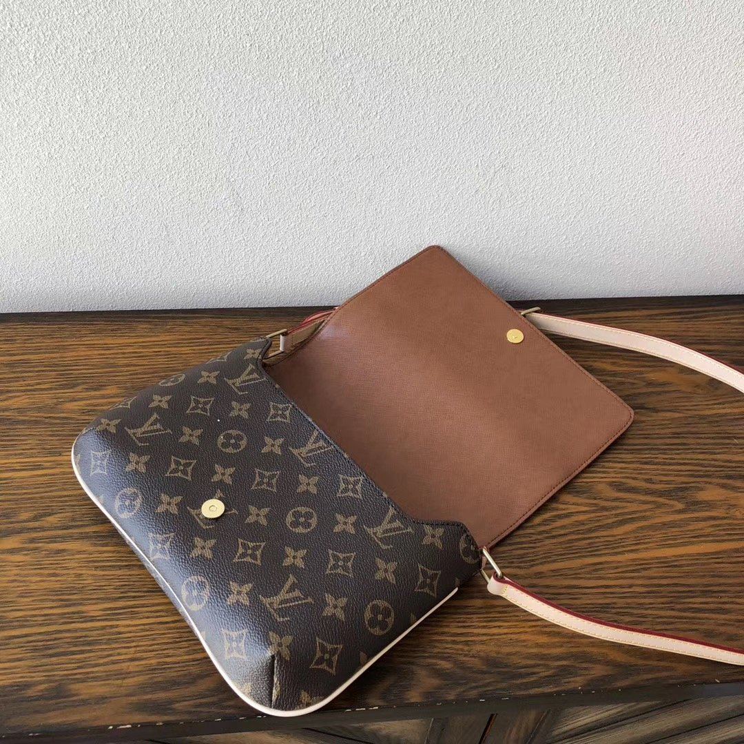 Chic & Stylish Bags