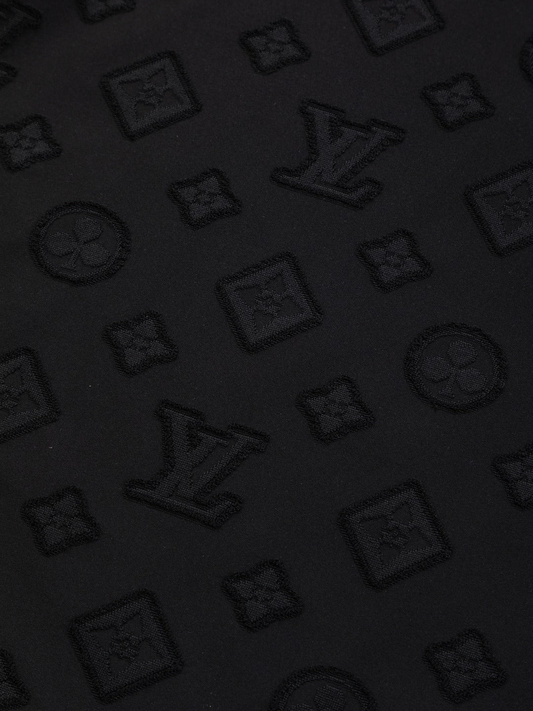 MINIMALIST STREET STYLE