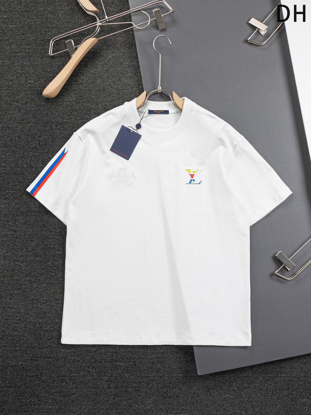 MINIMALIST STREET STYLE