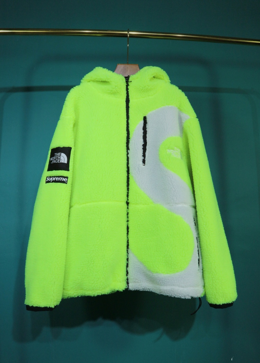 MINIMALIST STREET STYLE