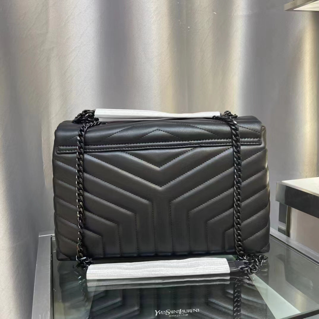 Chic & Stylish Bags
