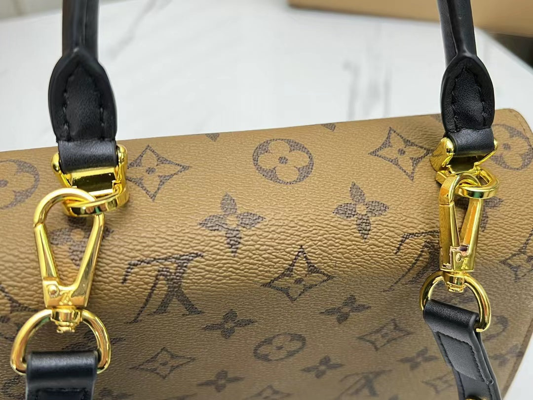 Chic & Stylish Bags