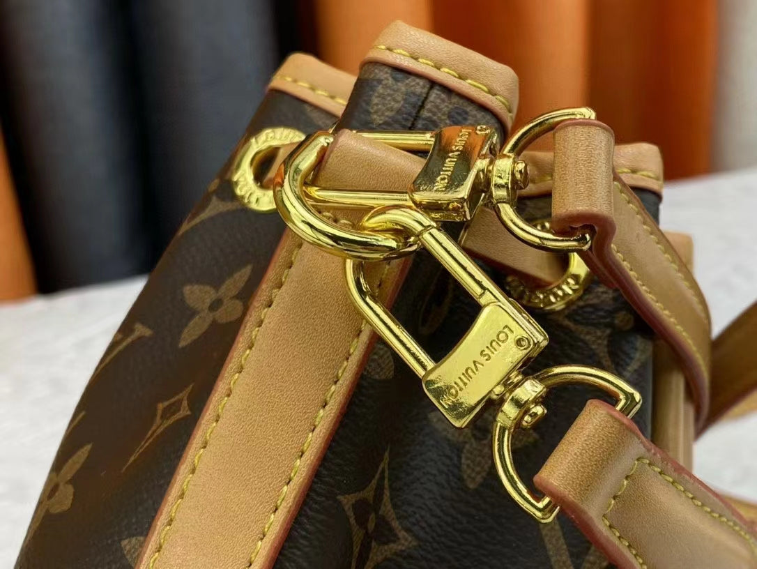 Chic & Stylish Bags