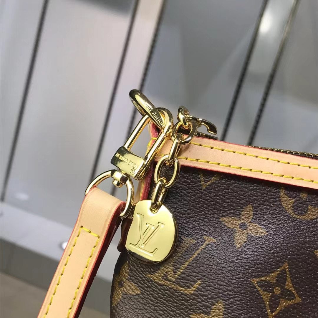 Chic & Stylish Bags