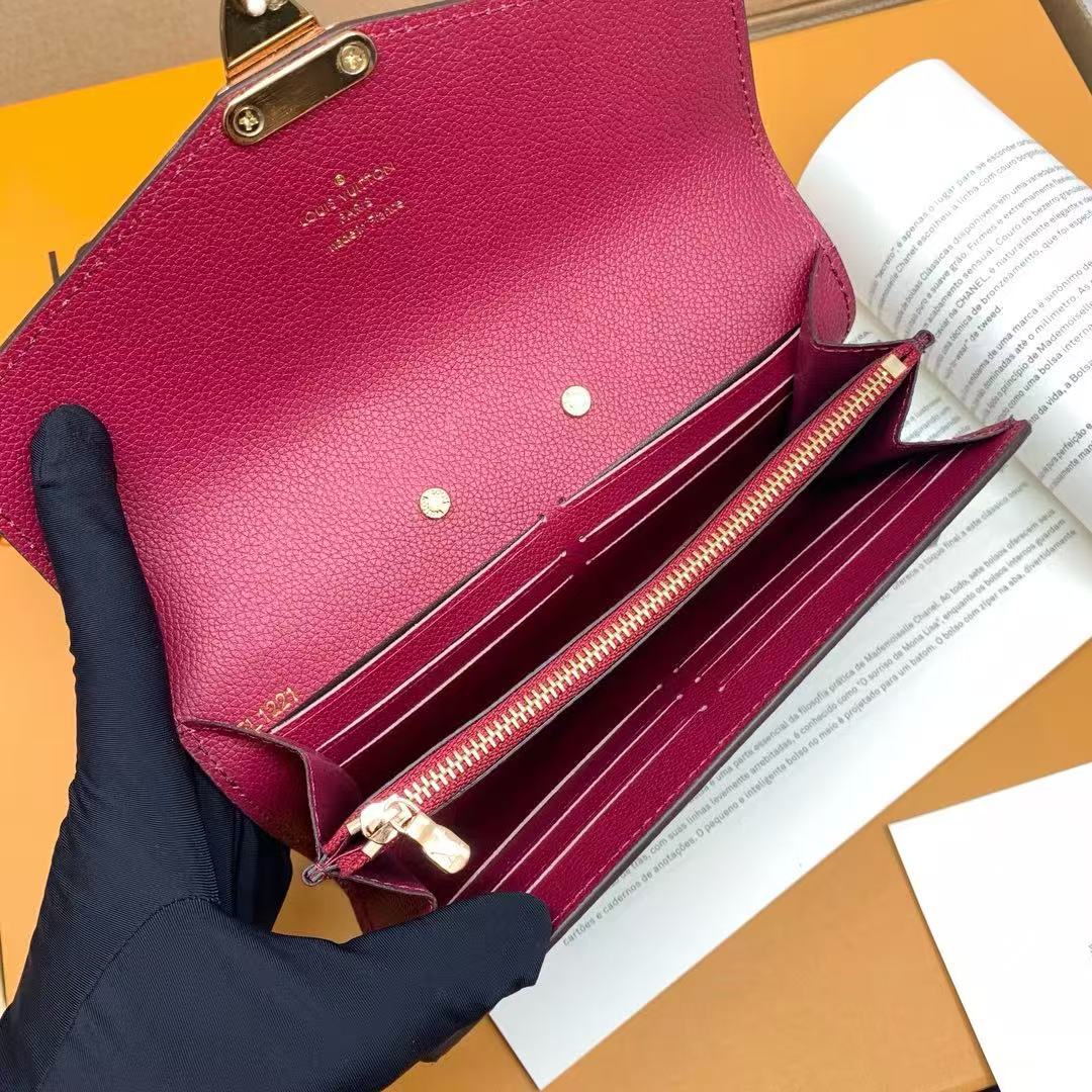 Chic & Stylish Bags