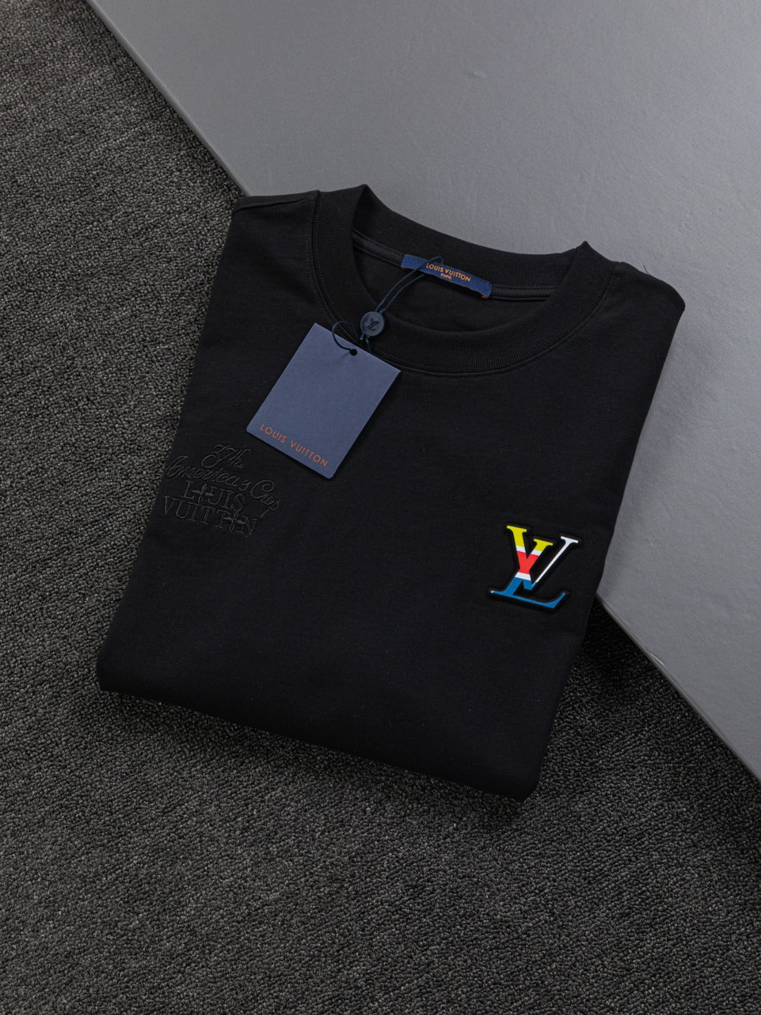 MINIMALIST STREET STYLE