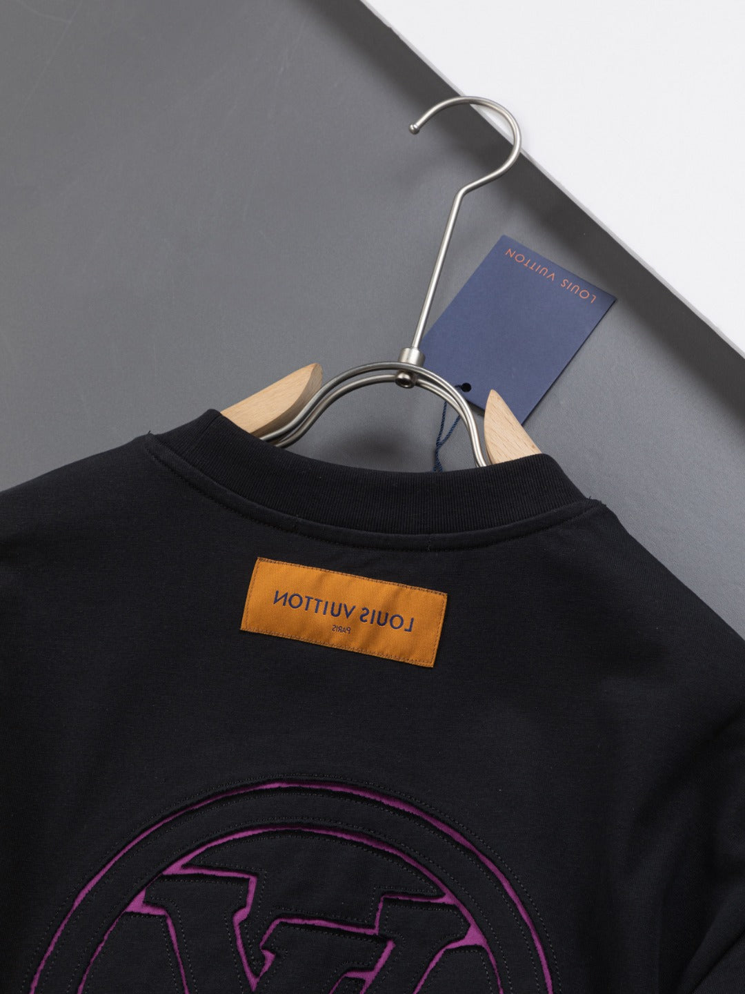 MINIMALIST STREET STYLE