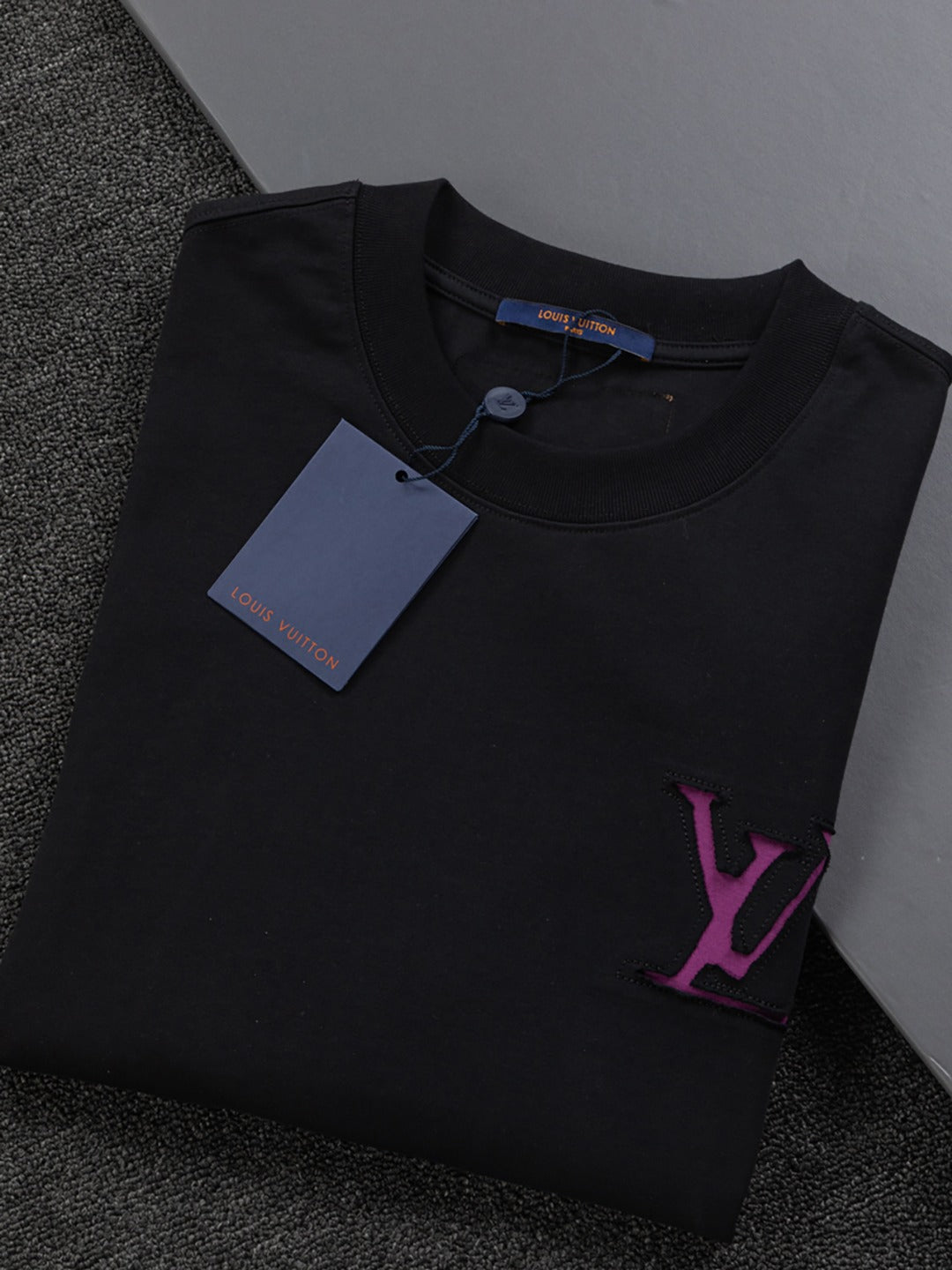 MINIMALIST STREET STYLE