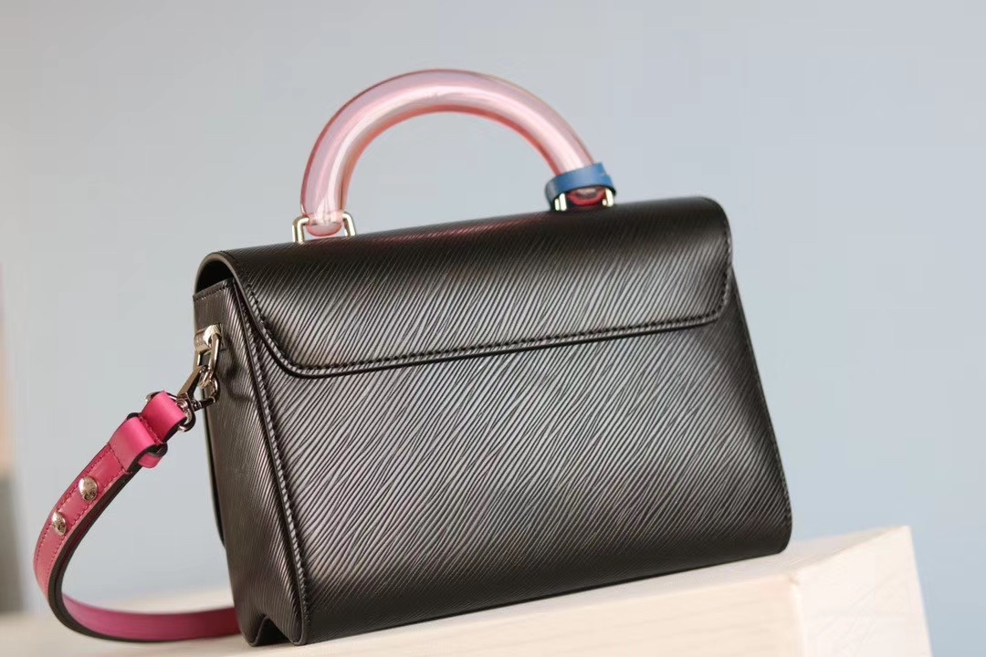 Chic & Stylish Bags