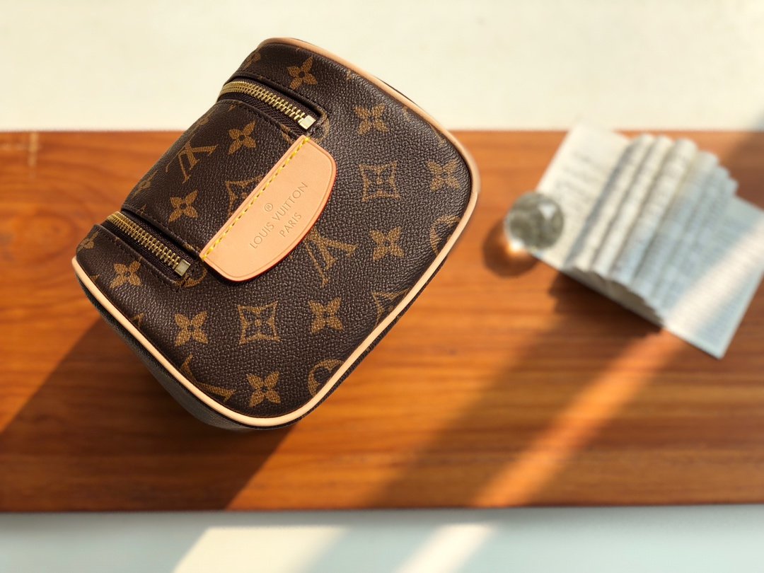 Chic & Stylish Bags