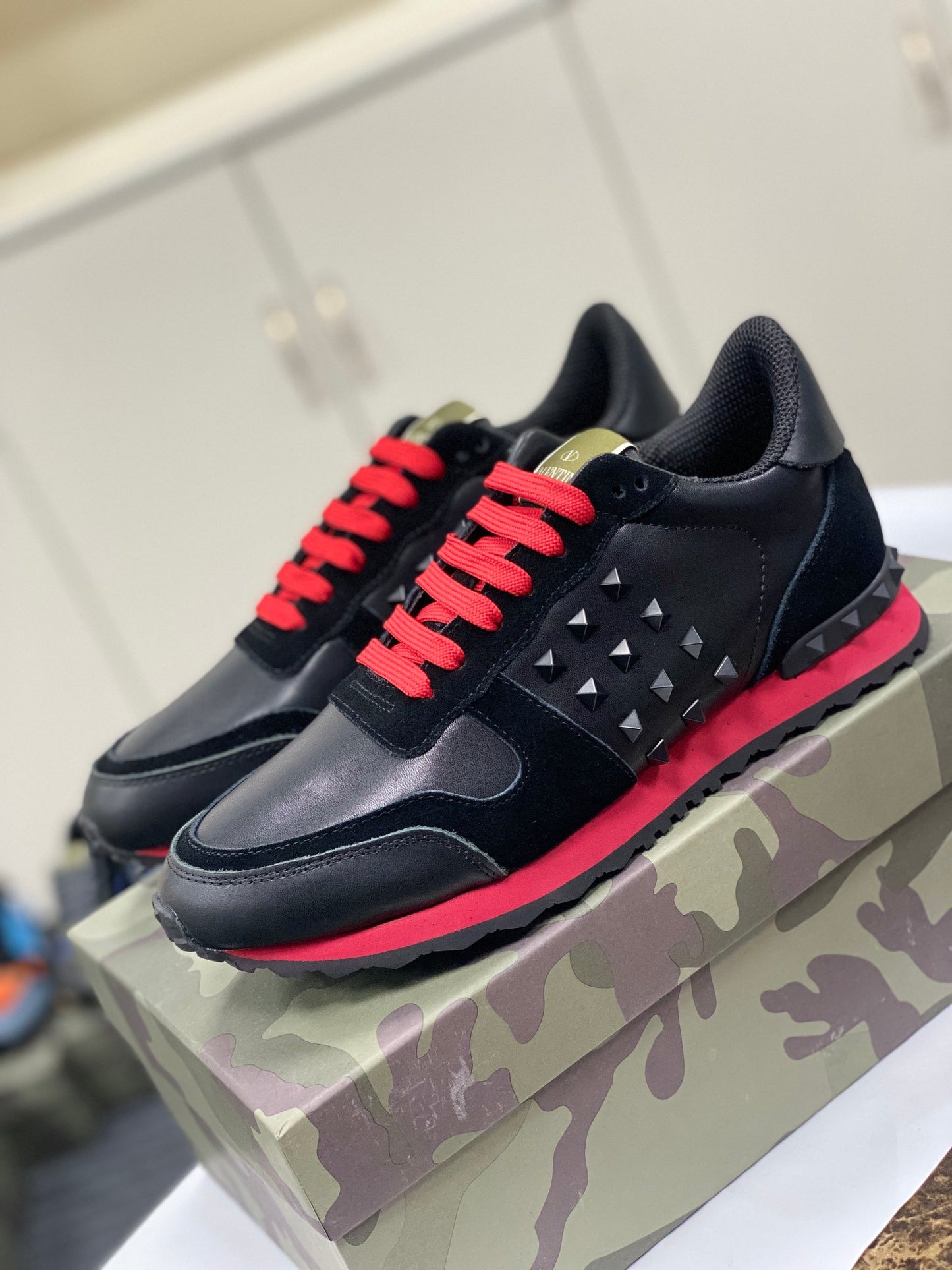 Valentino Sneakers