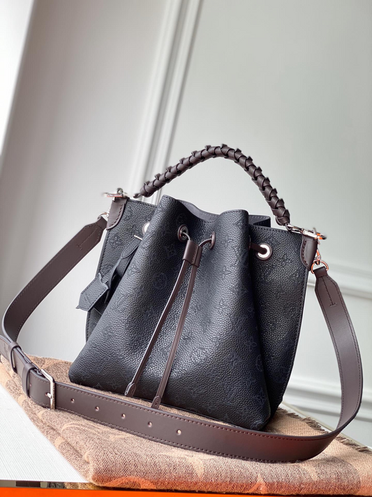 Chic & Stylish Bags
