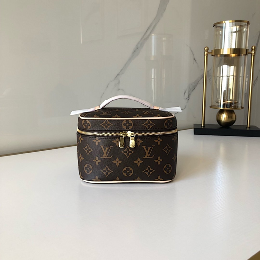 Chic & Stylish Bags