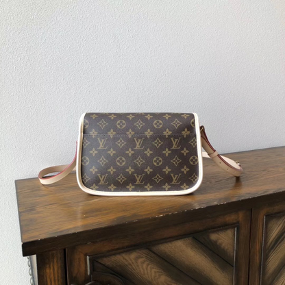 Chic & Stylish Bags