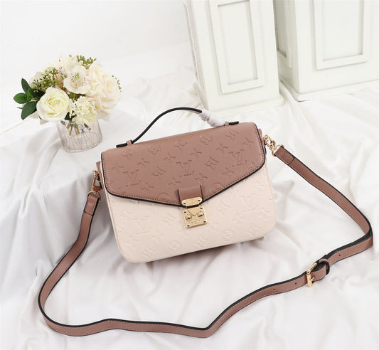 Chic & Stylish Bags