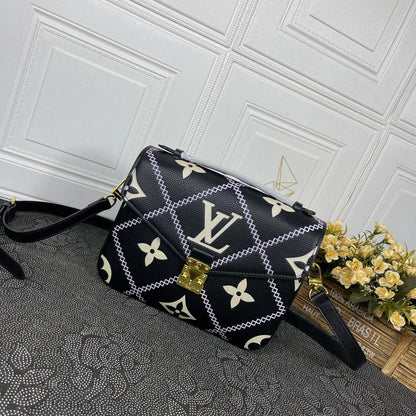 Chic & Stylish Bags