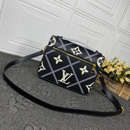 Chic & Stylish Bags