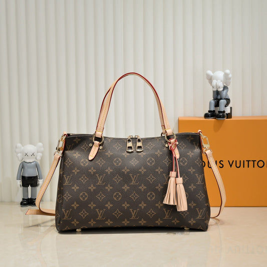 Chic & Stylish Bags