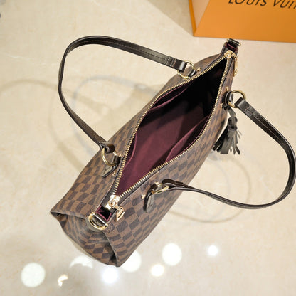 Chic & Stylish Bags