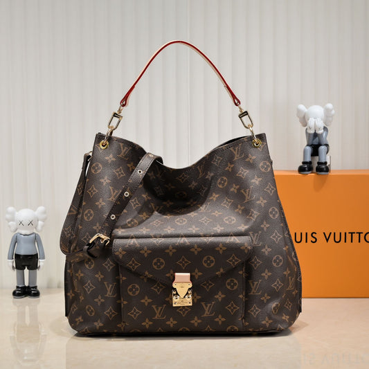 Chic & Stylish Bags