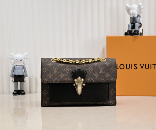 Chic & Stylish Bags