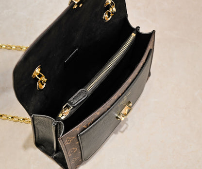 Chic & Stylish Bags