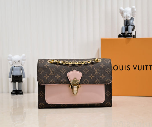 Chic & Stylish Bags