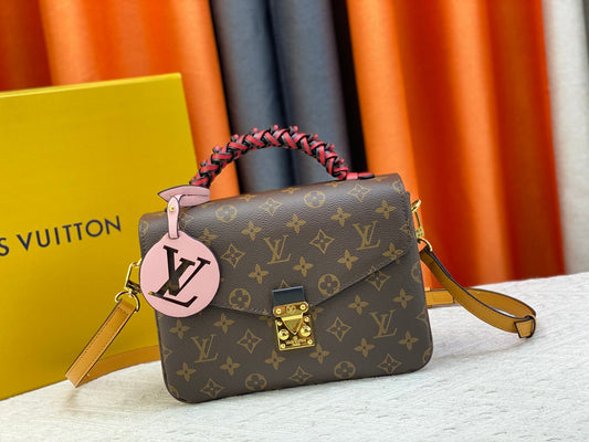 Chic & Stylish Bags