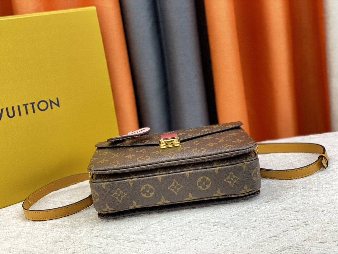 Chic & Stylish Bags