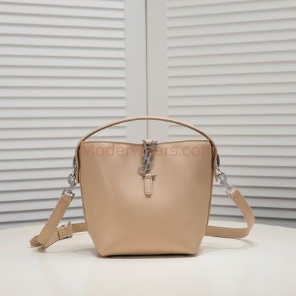 Chic & Stylish Bags
