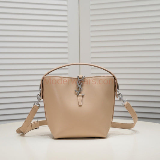 Chic & Stylish Bags