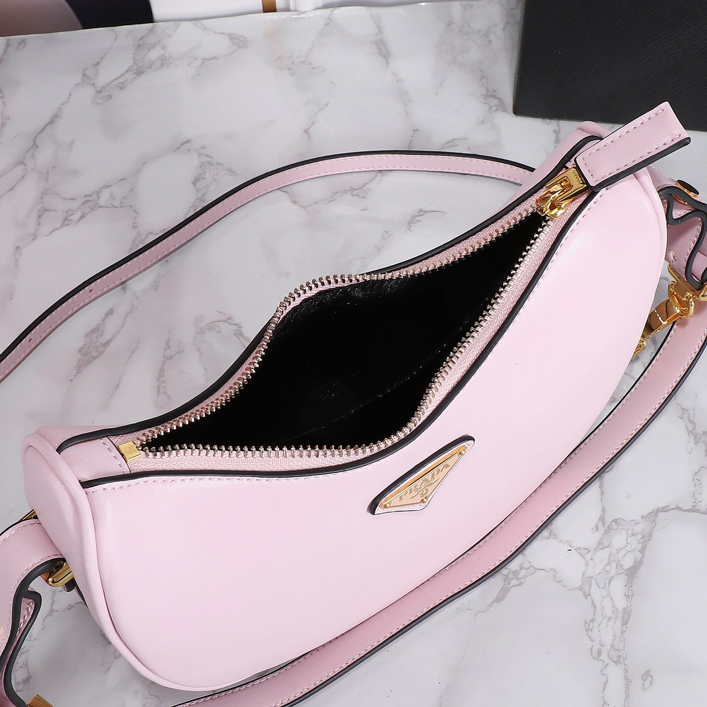Chic & Stylish Bags