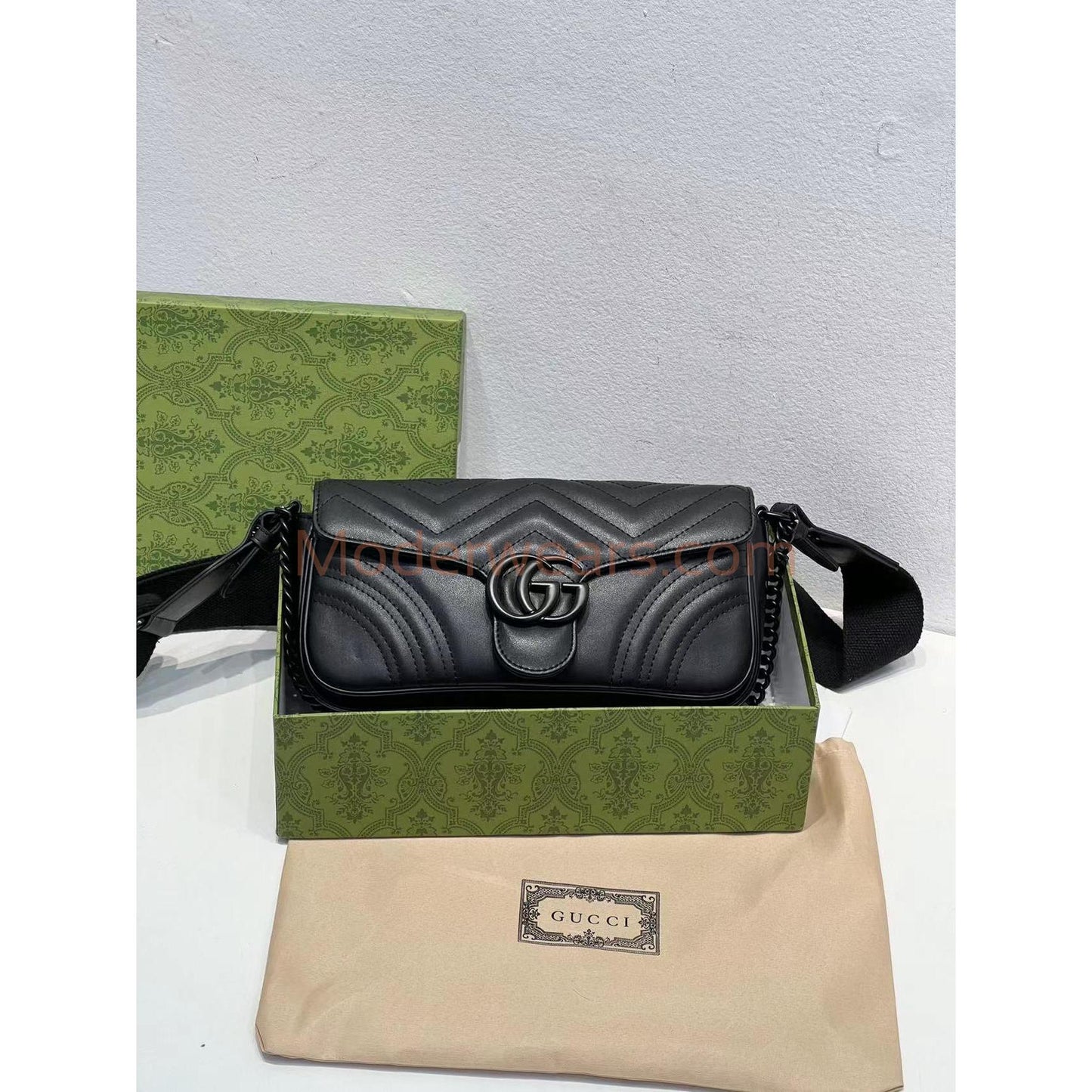 Chic & Stylish Bags