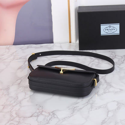 Chic & Stylish Bags