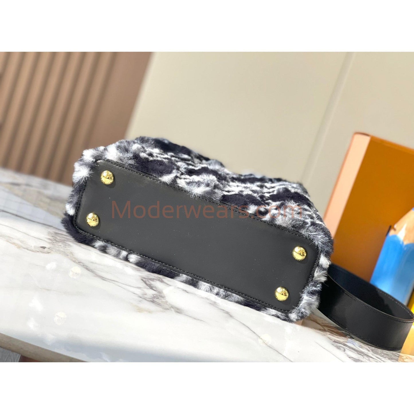 Chic & Stylish Bags