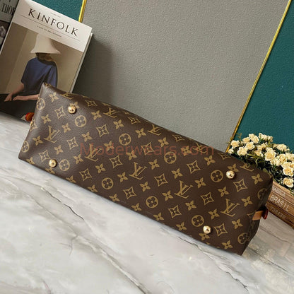 Chic & Stylish Bags