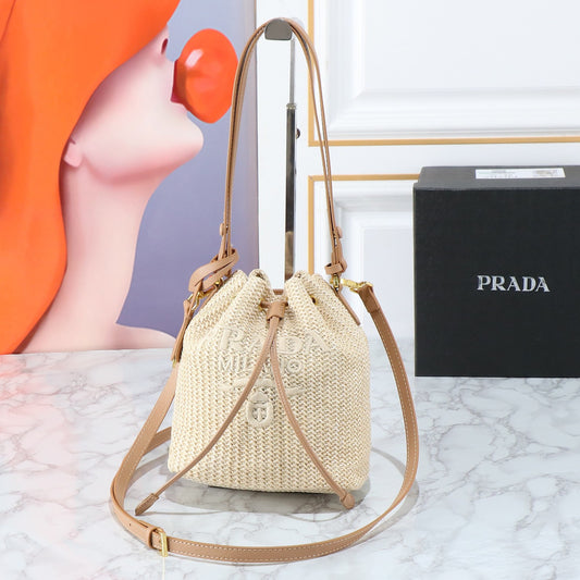 Chic & Stylish Bags