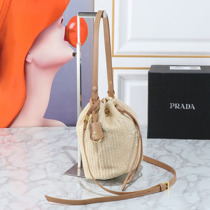 Chic & Stylish Bags