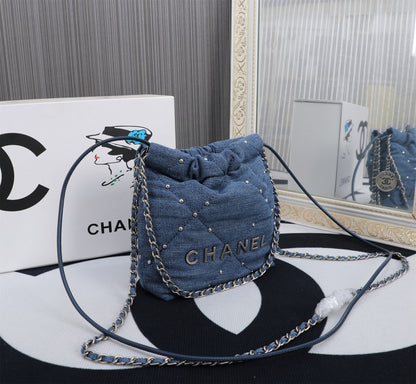 Chic & Stylish Bags