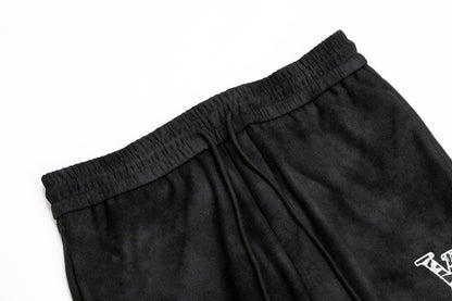 MINIMALIST STREET STYLE