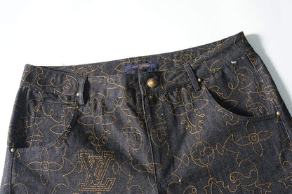 MINIMALIST STREET STYLE