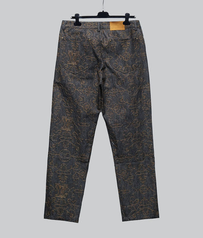 MINIMALIST STREET STYLE