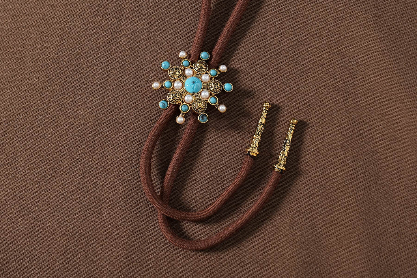 MINIMALIST STREET STYLE