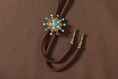 MINIMALIST STREET STYLE