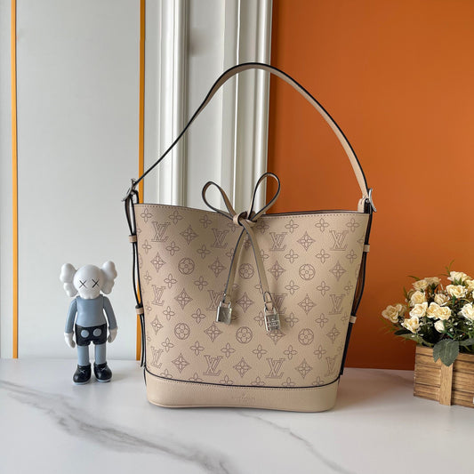 Chic & Stylish Bags